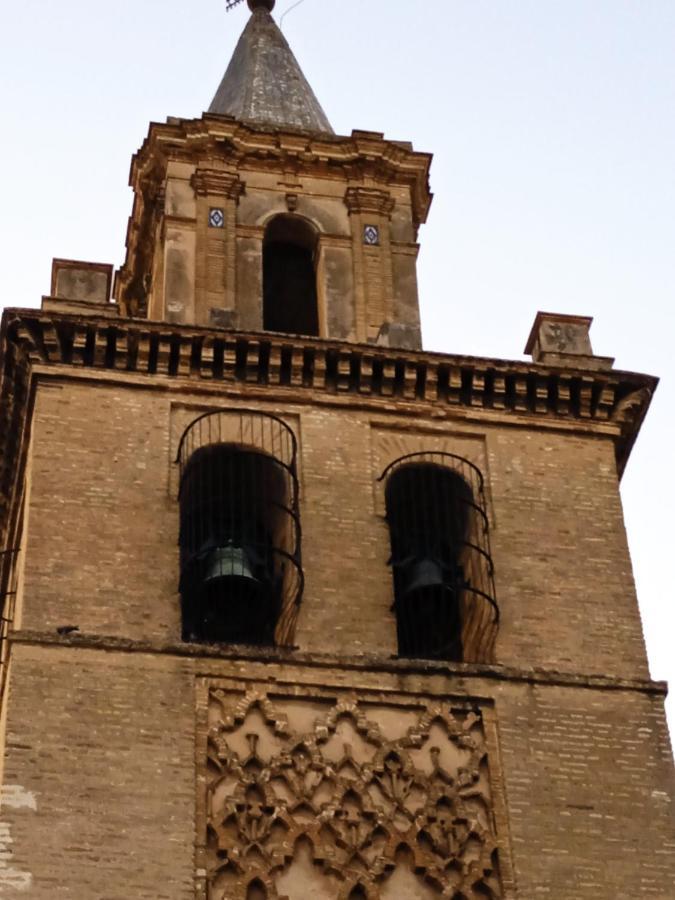 Apartamento Casco Antiguo Exterior Unico En Segunda Planta En Un Edificio De De Dos Plantas Sevilla Exteriér fotografie