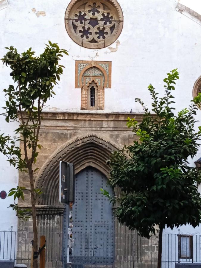 Apartamento Casco Antiguo Exterior Unico En Segunda Planta En Un Edificio De De Dos Plantas Sevilla Exteriér fotografie
